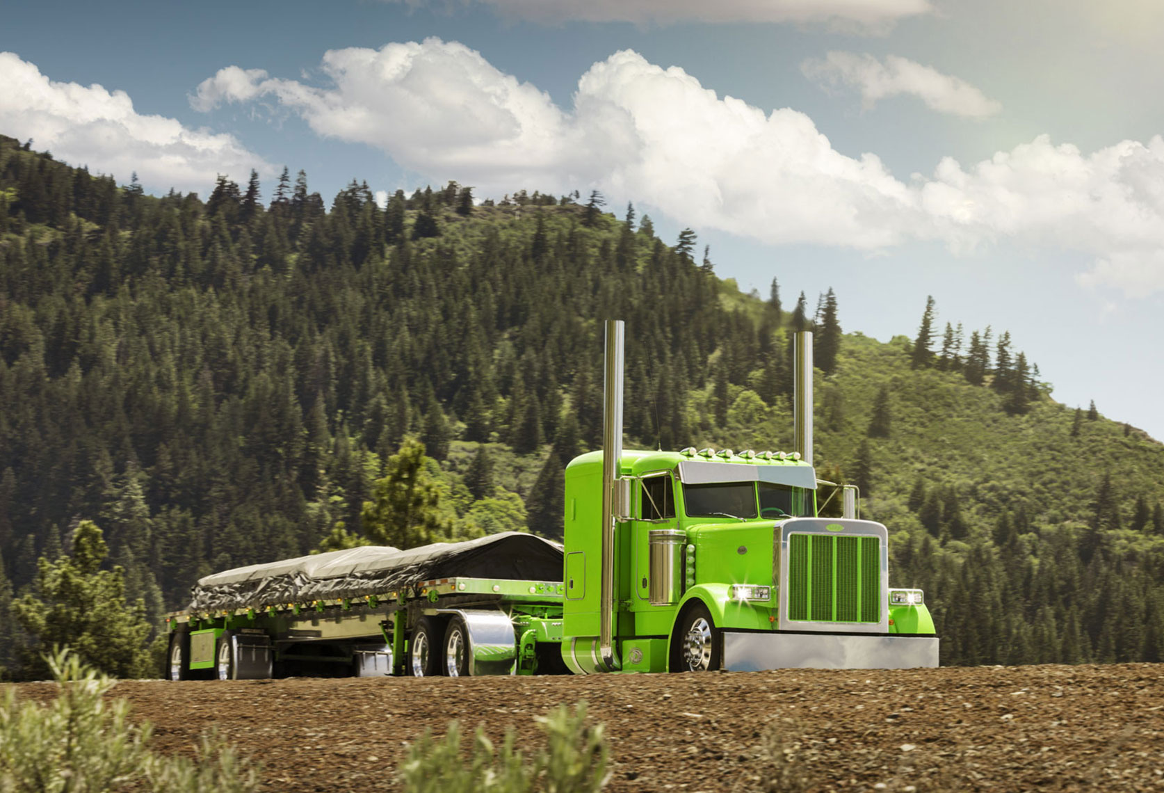 JDT Line Green Peterbilt 379 approaches Ashland OR from the south